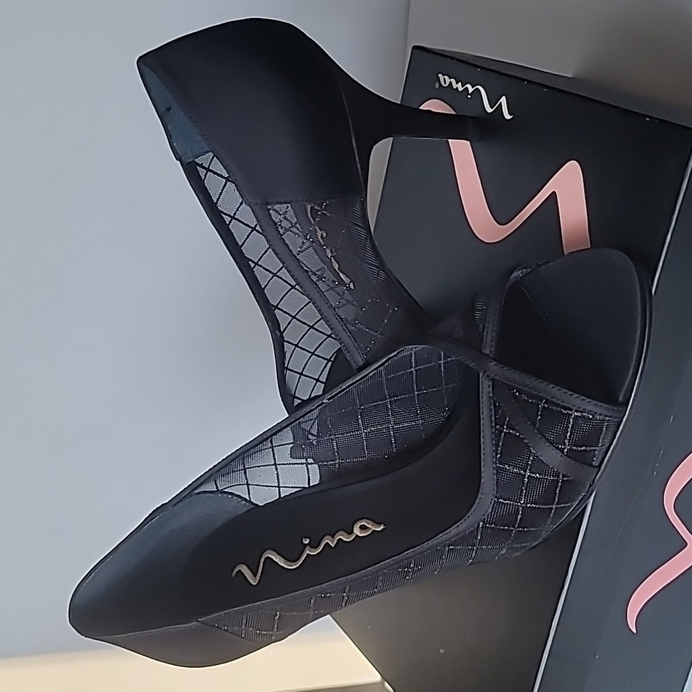NWB Nina Open Toe Satin and Mesh Heels, Size 9.5M - Picture 7 of 9